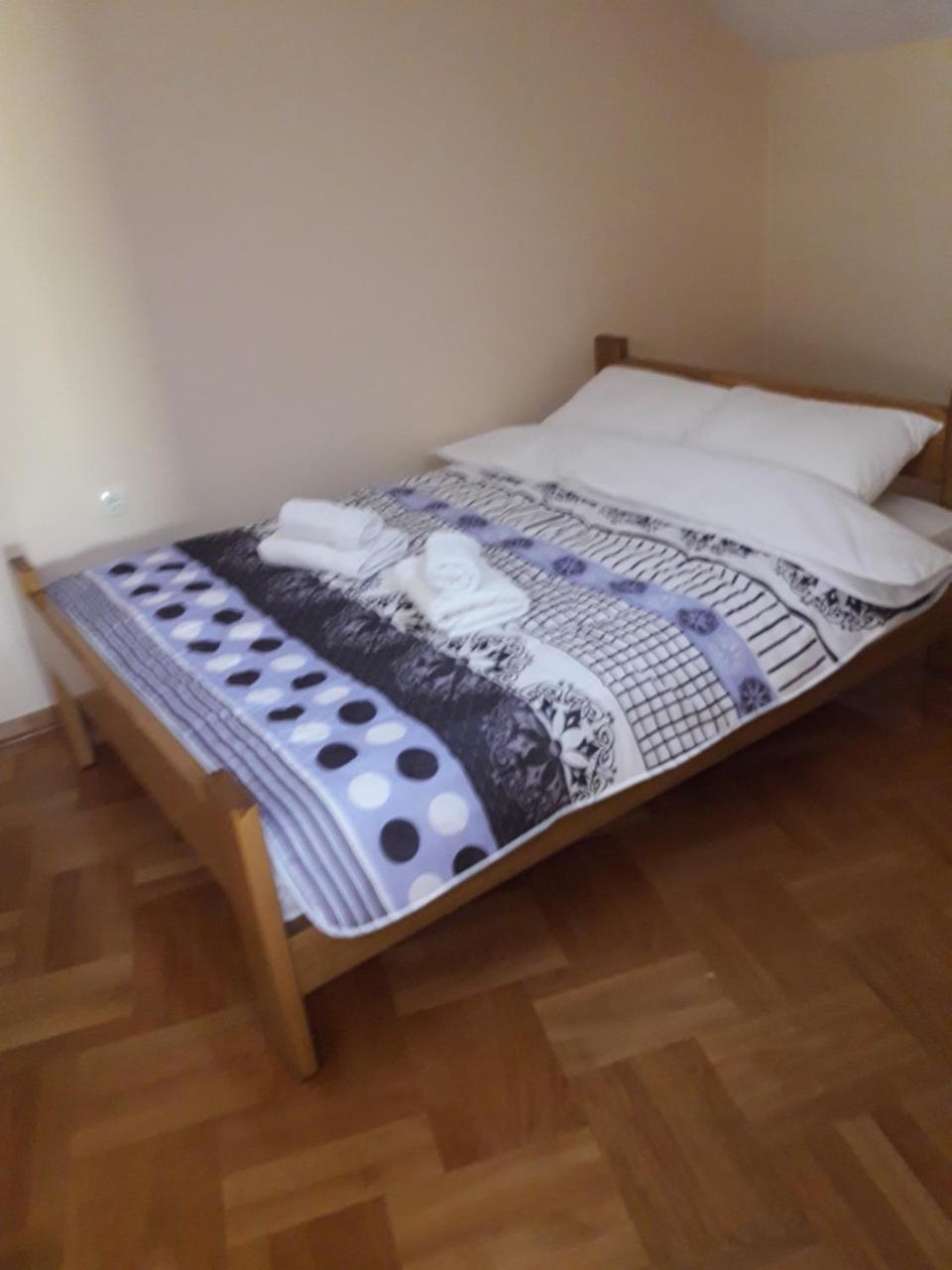Kutko Apartments Pancevo Luaran gambar